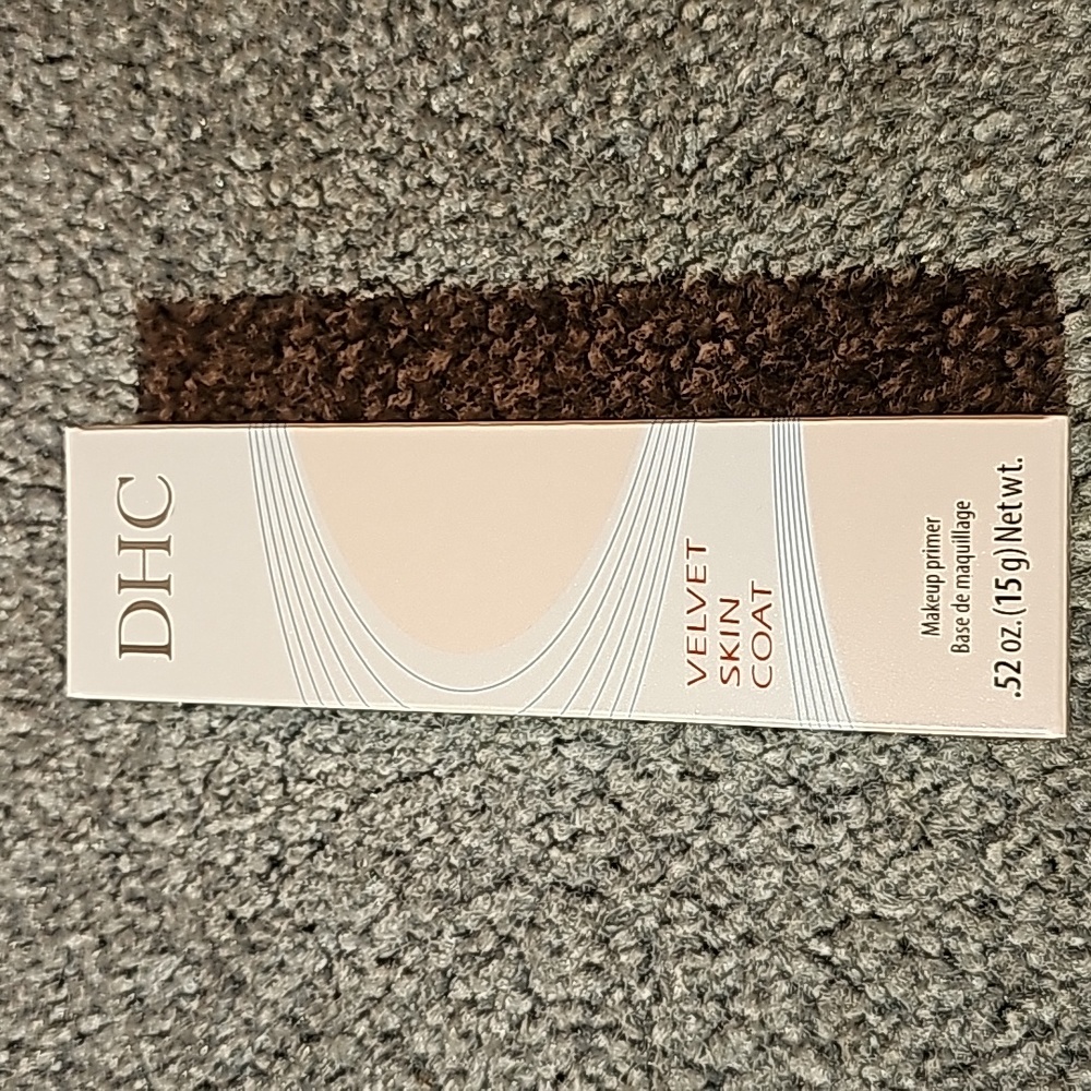 DHC VELVET SKIN COAT